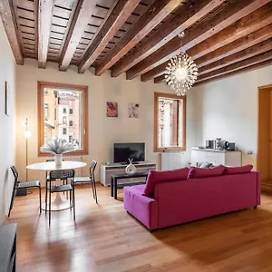 Apt With Amazing View - San Marco Apartment