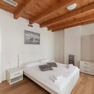 Dimora Acquamarina Apartment